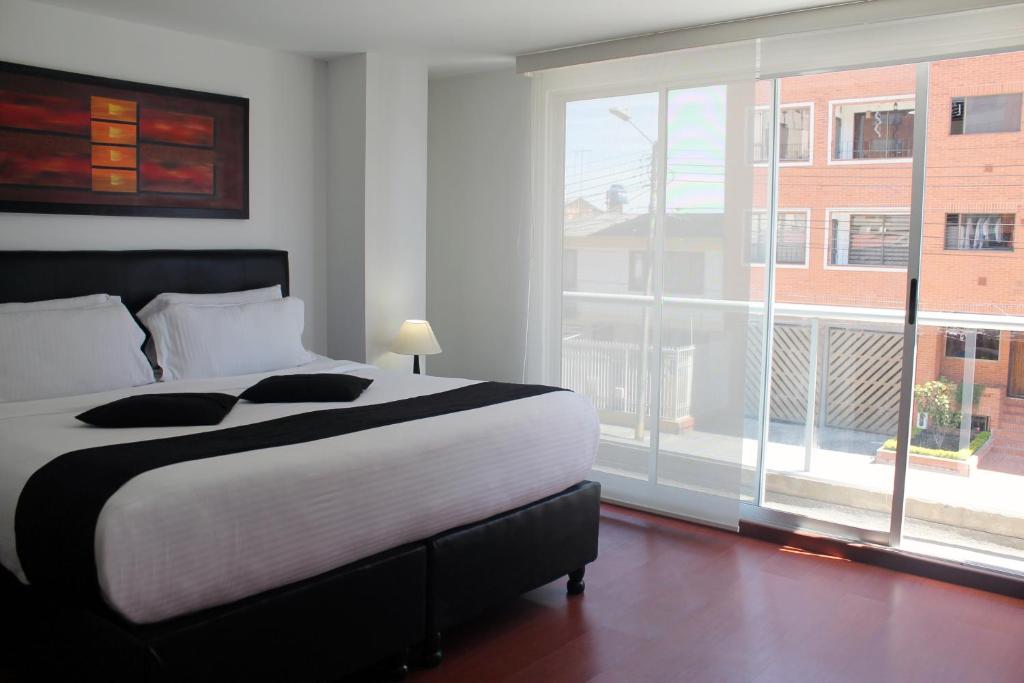 Habitación Doble Deluxe con Balcón — Hotel Radel Superior